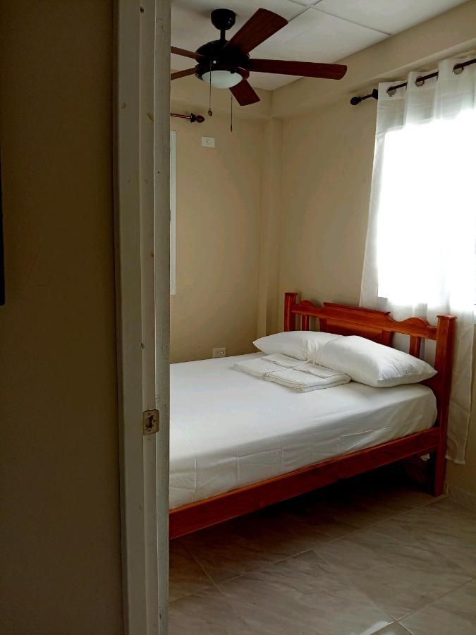 Апартаменти Habitacion Privada A 8 Minutos Del Aeropuerto Tocumen Tapia Numero Dos Екстер'єр фото